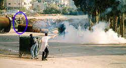 Photo: Confrontation from the perspective of the stone thrower